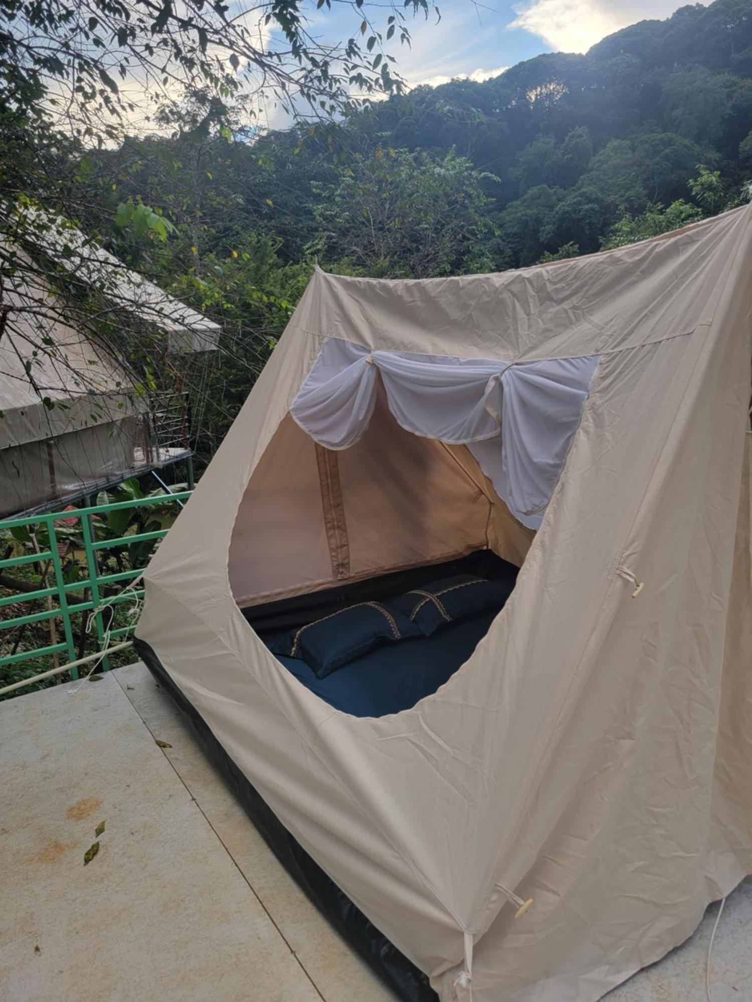 Leu Glamping Thac Pa Sy Hotel Kon Von Kla Exterior photo