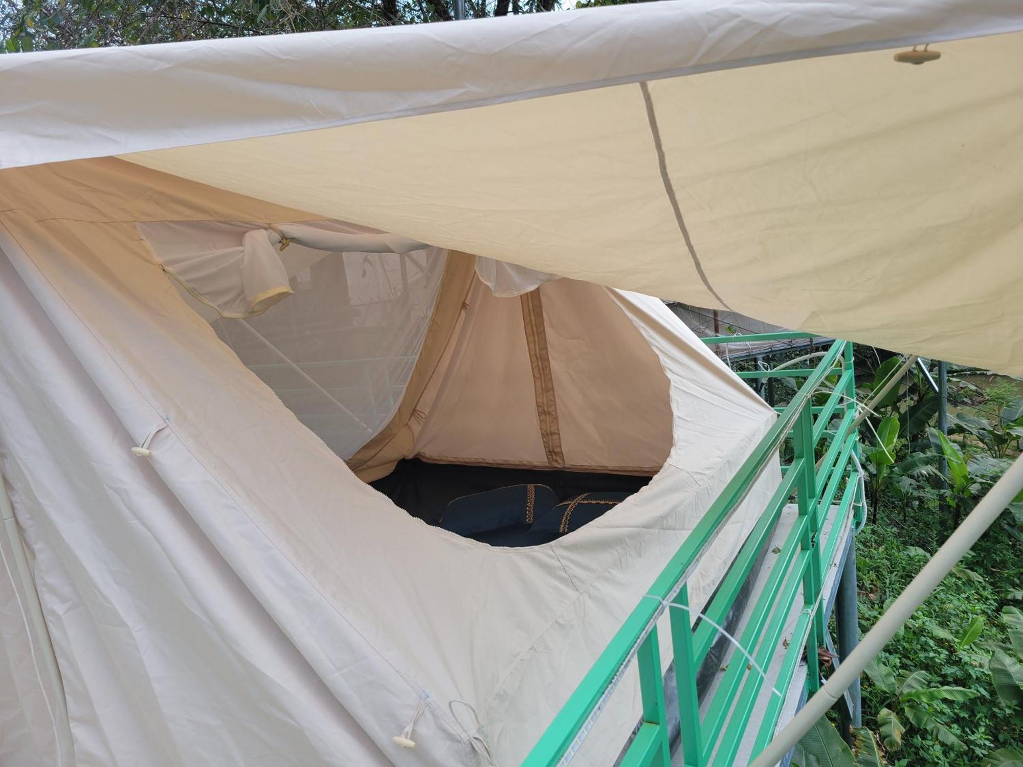 Leu Glamping Thac Pa Sy Hotel Kon Von Kla Exterior photo