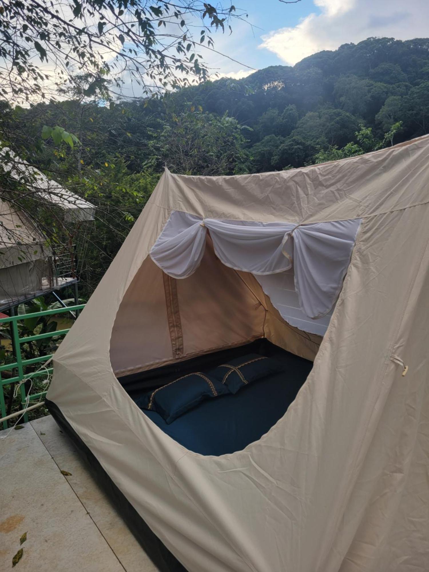 Leu Glamping Thac Pa Sy Hotel Kon Von Kla Exterior photo